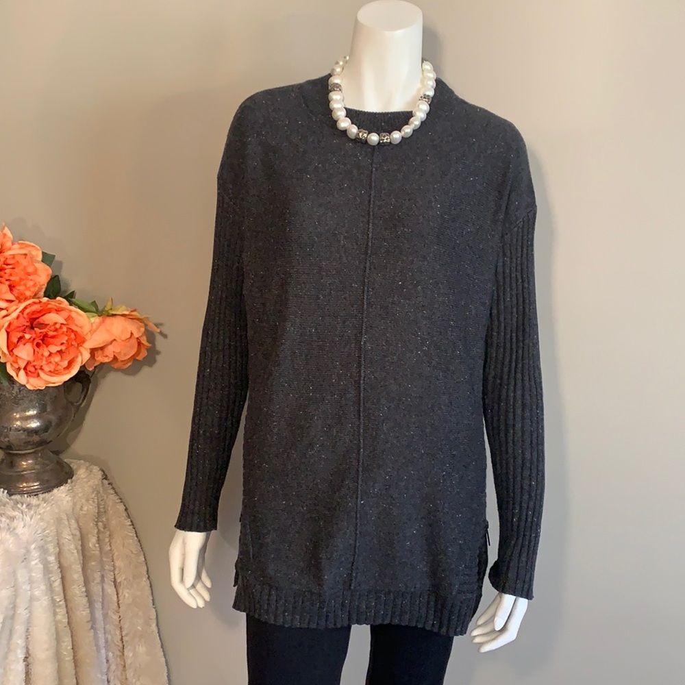 Charcoal gray knit sweater hi low, side zips, drop shoulders M